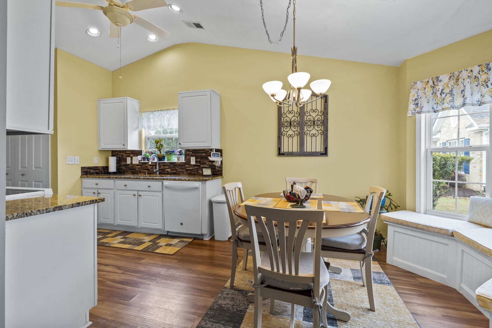 300 Conchal Ct.  Photo 7