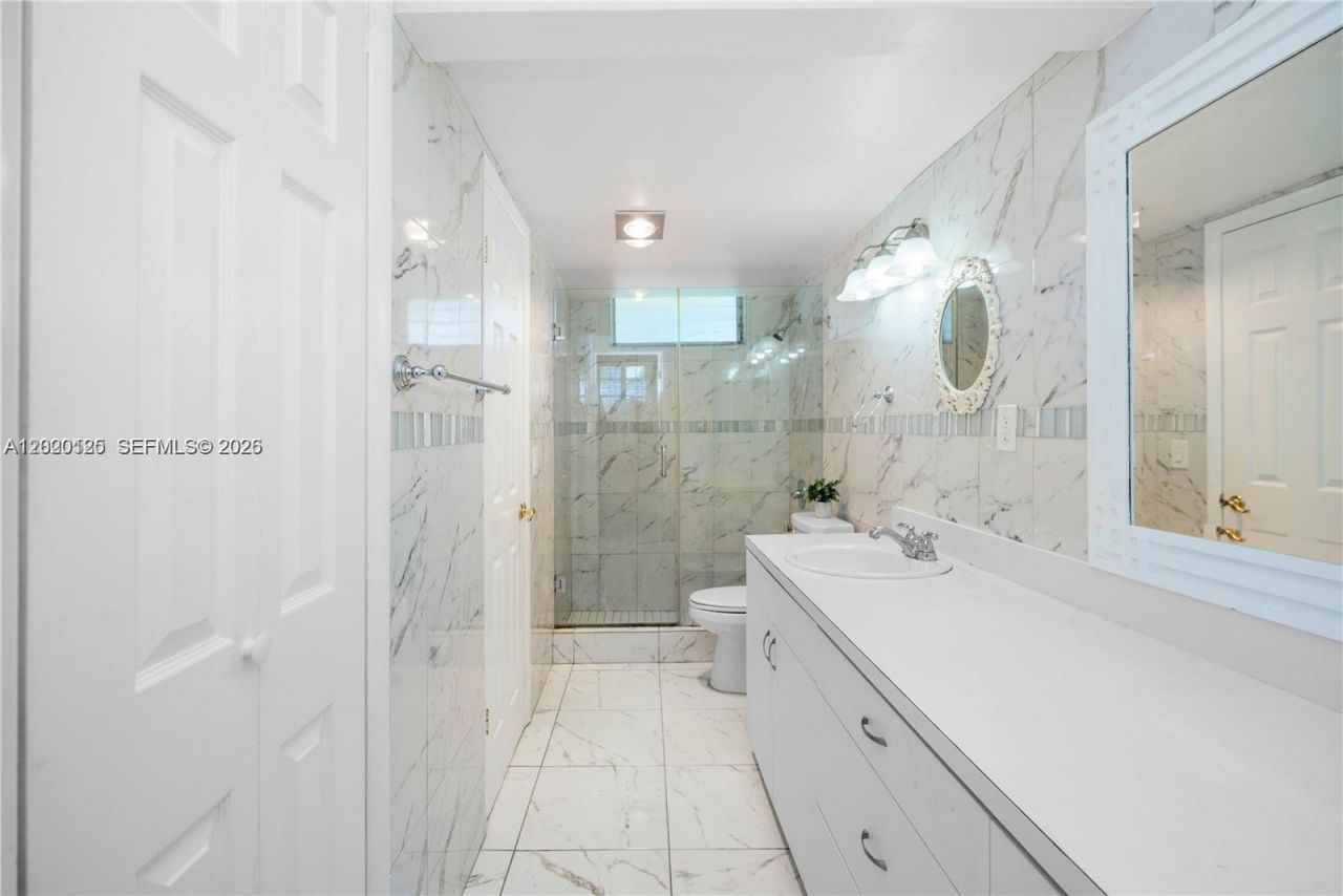2999 Point East Dr , Unit C109, Aventura, FL 33160 Photo