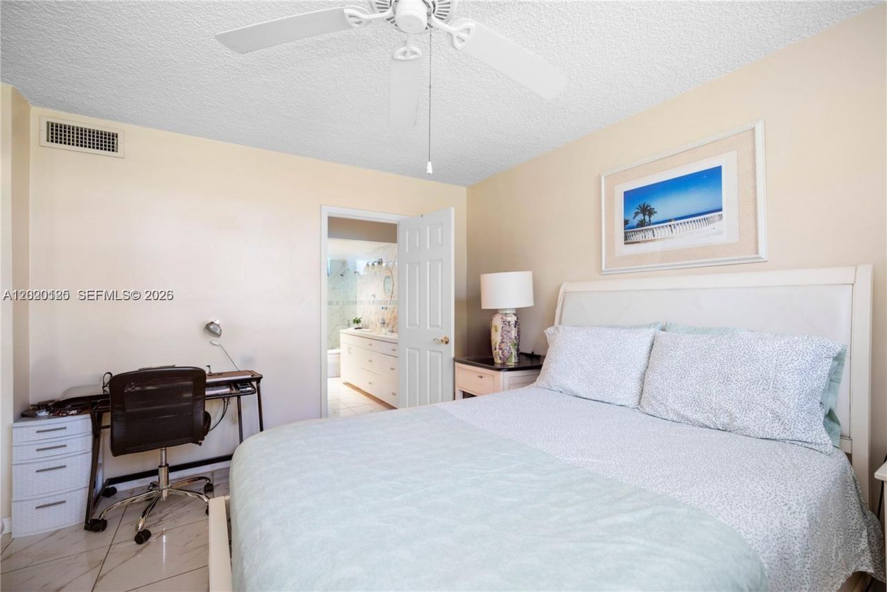 2999 Point East Dr , Unit C109, Aventura, FL 33160 Photo