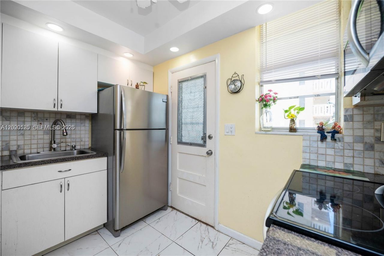 2999 Point East Dr , Unit C109, Aventura, FL 33160 Photo