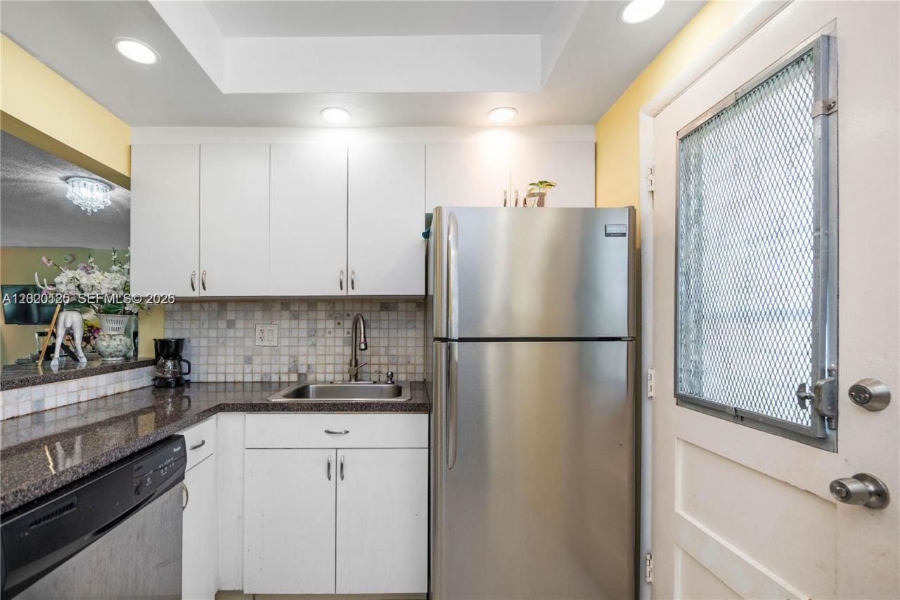 2999 Point East Dr , Unit C109, Aventura, FL 33160 Photo