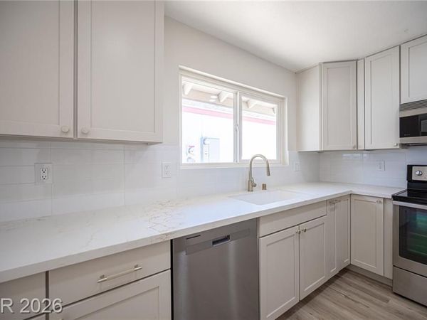 2323 El Cerrito Circle , Las Vegas, NV 89108