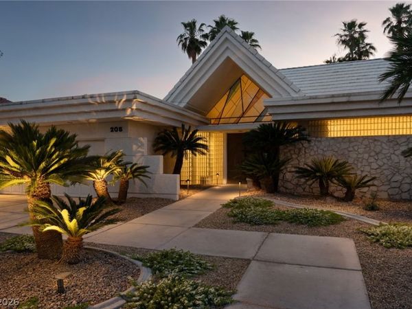 208 Desert View Street , Las Vegas, NV 89107