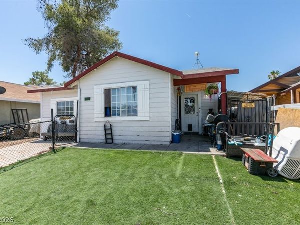 868 Shrubbery Lane , Las Vegas, NV 89110