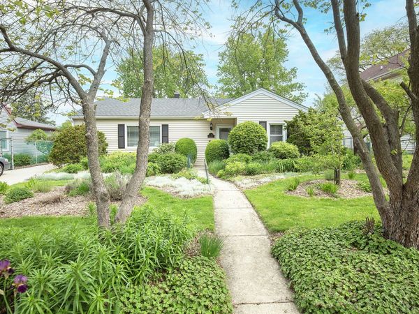 440 E Maple Street , Lombard, IL 60148
