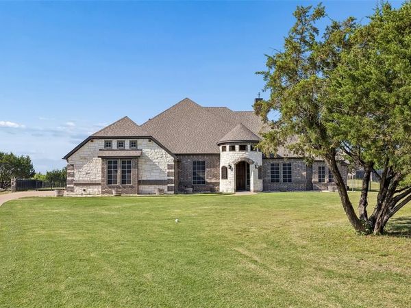 2015 Alps Court , Cedar Hill, TX 75104