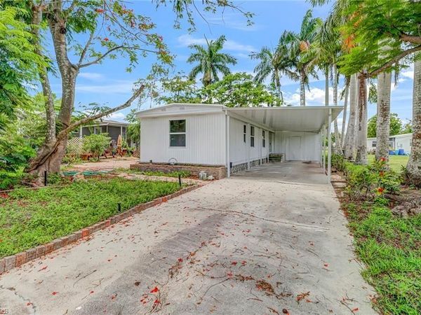 120 Grassy Key LN , Unit 38, NAPLES, FL 34114