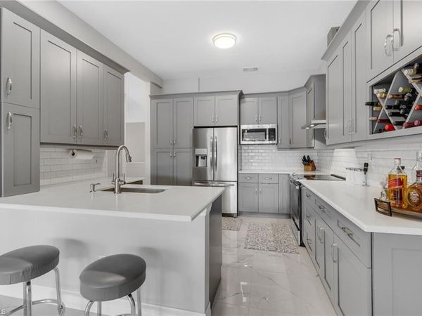 7648 Oleander Gate DR, Unit H202, NAPLES, FL 34109