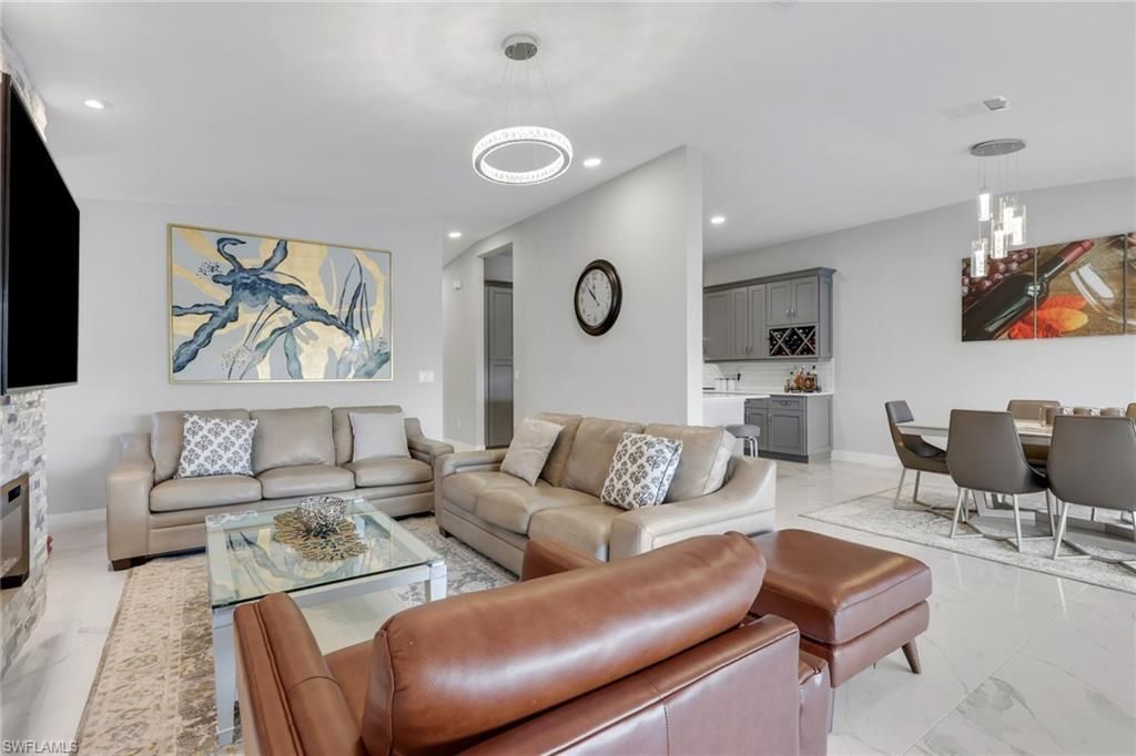 7648 Oleander Gate Dr, Unit H202, Naples, FL 34109 Photo