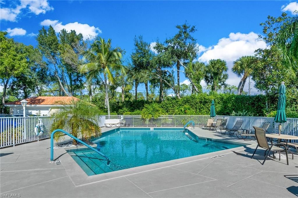7648 Oleander Gate Dr, Unit H202, Naples, FL 34109 Photo