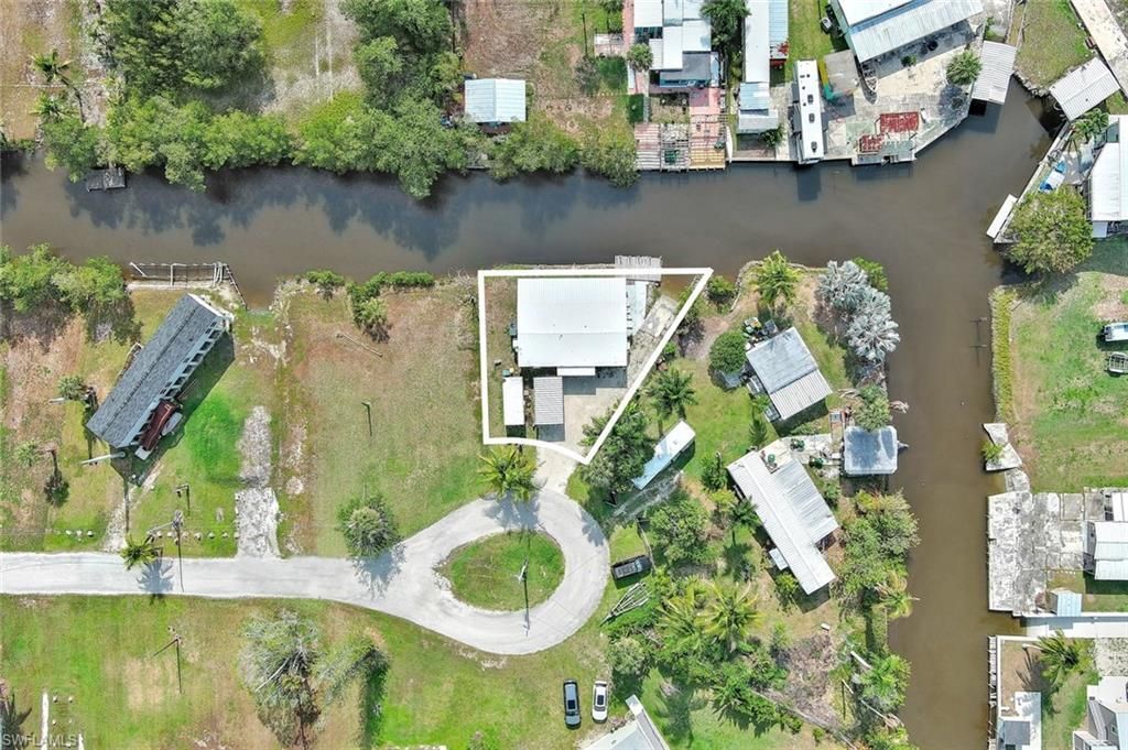 112 Cardinal Ct, Everglades City, FL 34141 Photo