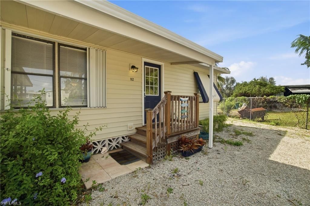 112 Cardinal Ct, Everglades City, FL 34141 Photo