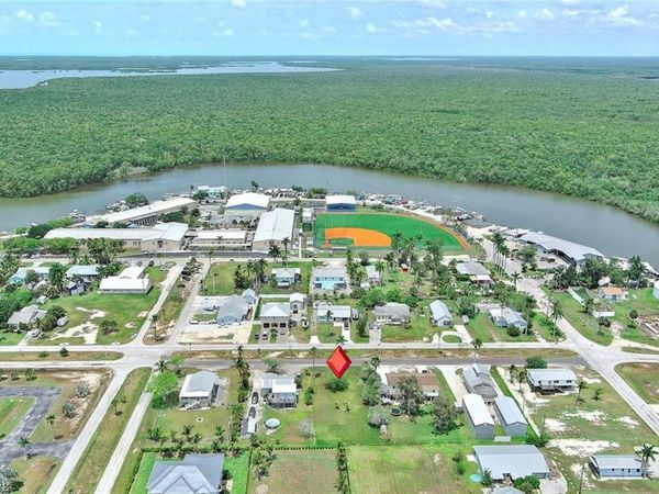506 Copeland AVE N, EVERGLADES CITY, FL 34139