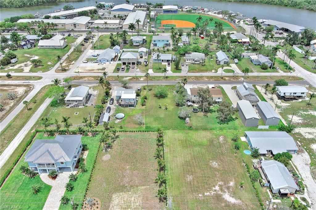 506 Copeland Ave N, Everglades City, FL 34139 Photo