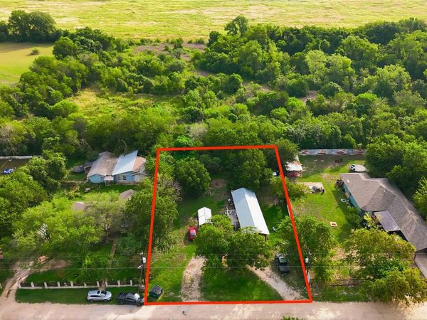 43 Skycrest DR, Martindale, TX 78655