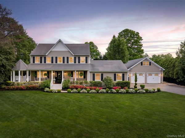 25 Fawn Crossing, Wading River, NY 11792