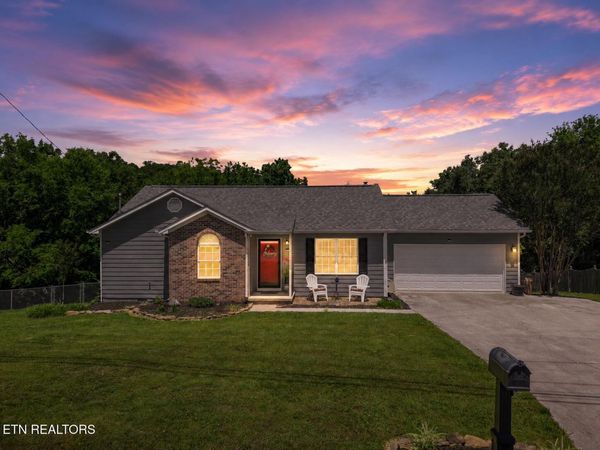 6055 Warrenpark Lane, Knoxville, TN 37912