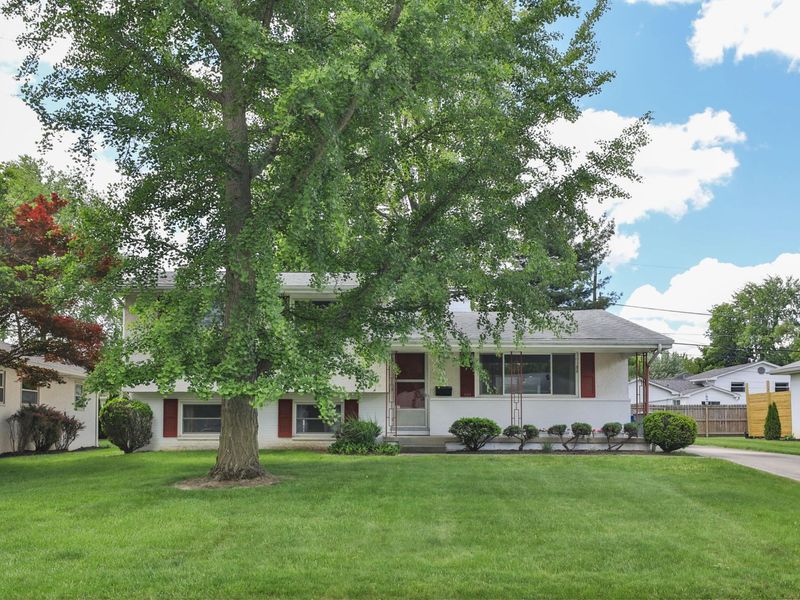 999 Brentford Drive, Columbus, OH 43220 Photo 1