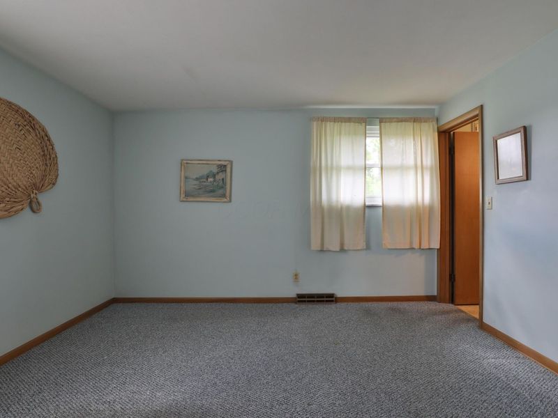 999 Brentford Drive, Columbus, OH 43220 Photo 25