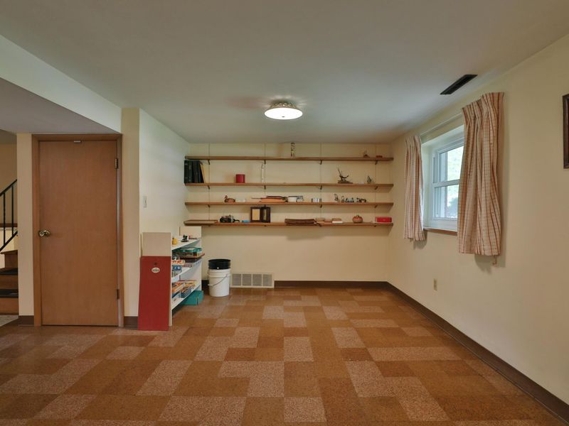 999 Brentford Drive, Columbus, OH 43220 Photo 32