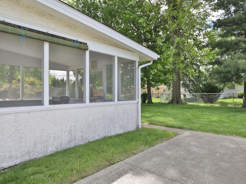 999 Brentford Drive, Columbus, OH 43220 Photo 39