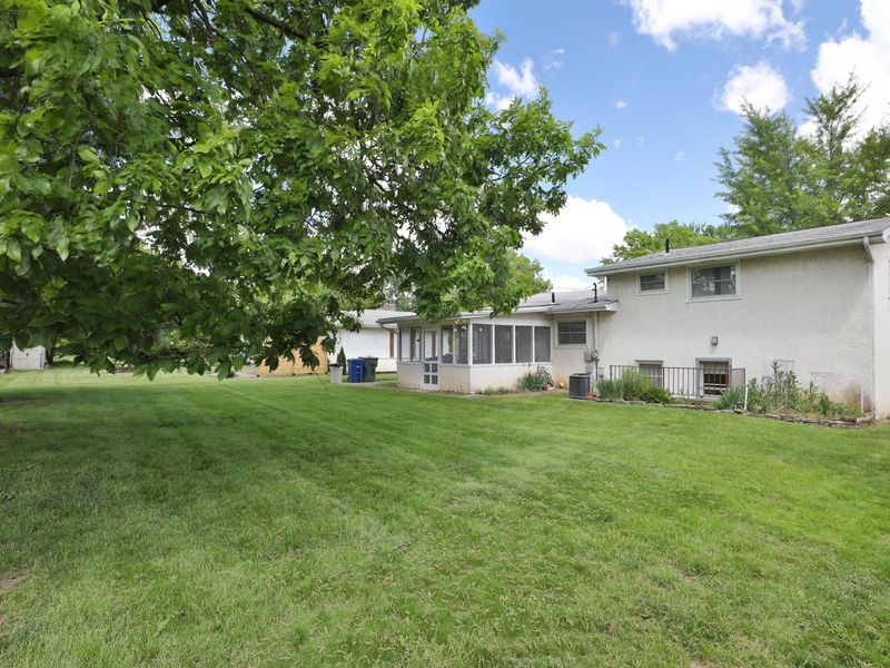 999 Brentford Drive, Columbus, OH 43220 Photo 41