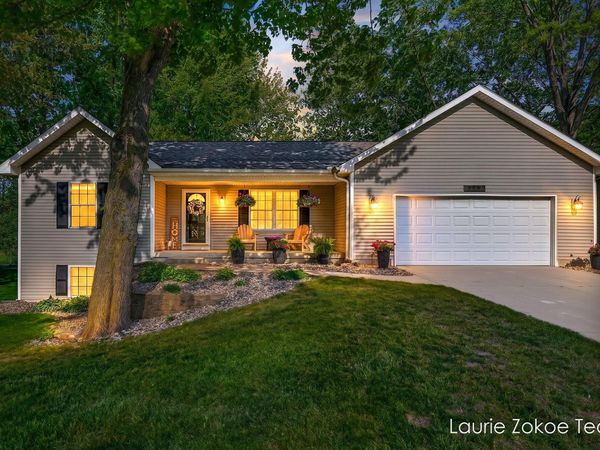 10880 Timberline Drive, Allendale, MI 49401