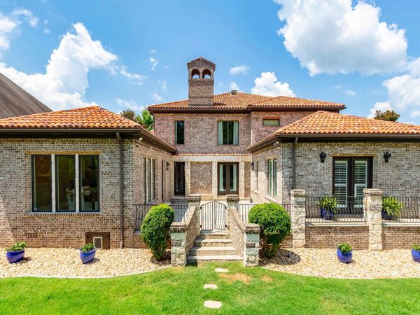 11 La Scala Court, Little Rock, AR 72212