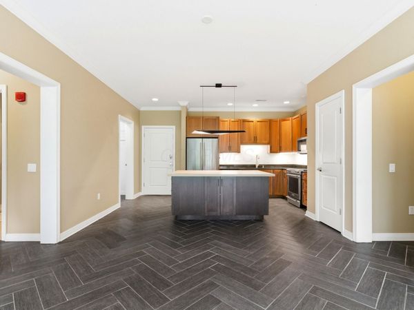 250 Daniel Burnham Square , Unit 305, Columbus, OH 43215