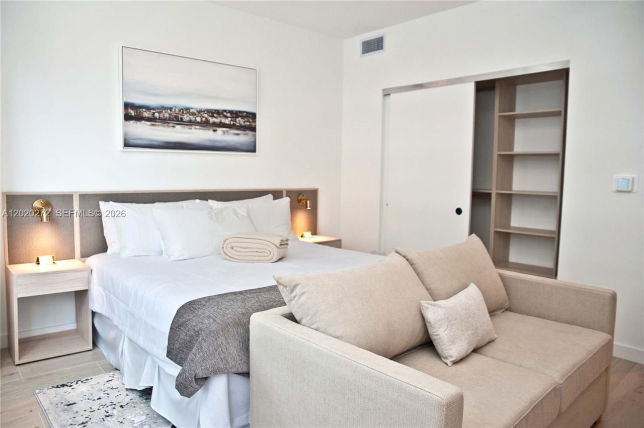 225 N Miami Ave, Unit 2308, Miami, FL 33128 Photo