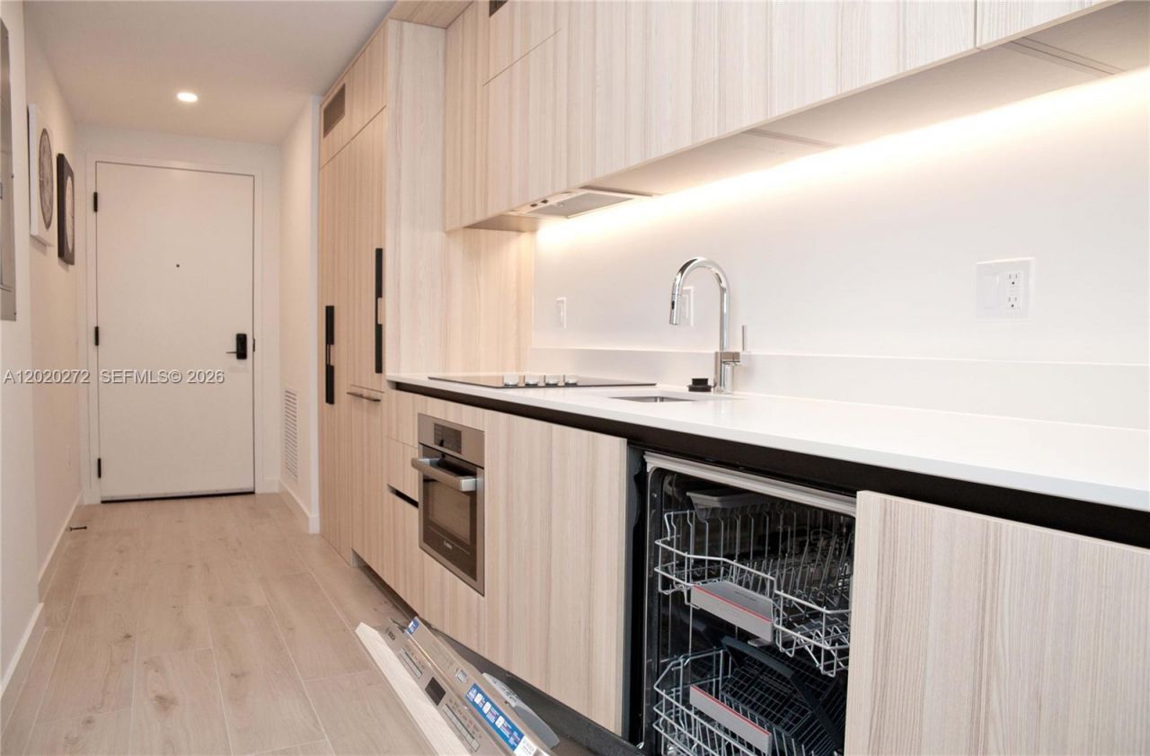 225 N Miami Ave, Unit 2308, Miami, FL 33128 Photo