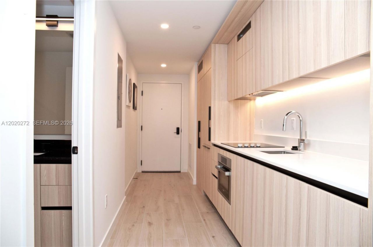 225 N Miami Ave, Unit 2308, Miami, FL 33128 Photo