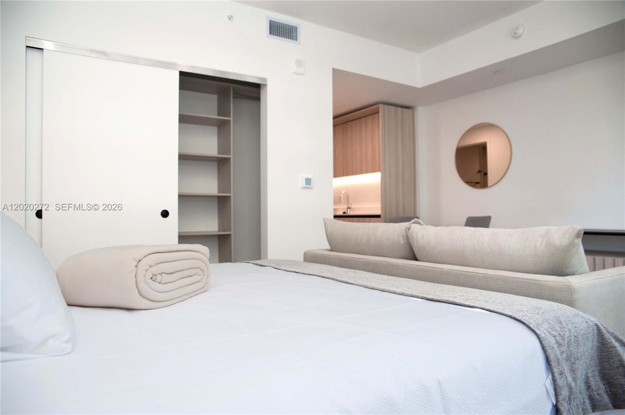 225 N Miami Ave, Unit 2308, Miami, FL 33128 Photo