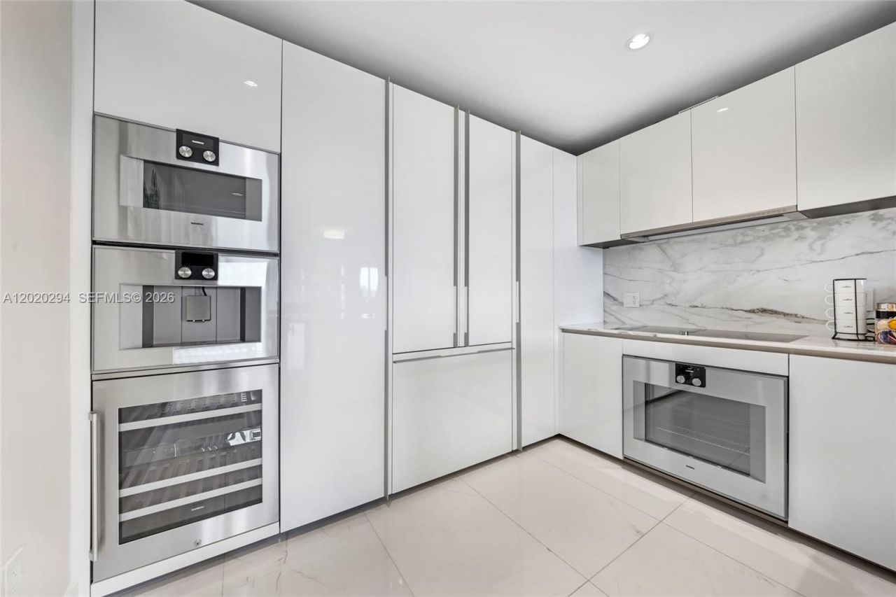 10201 Collins Ave, Unit 305, Bal Harbour, FL 33154 Photo