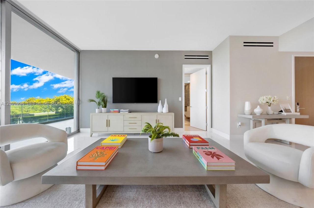 10201 Collins Ave, Unit 305, Bal Harbour, FL 33154 Photo