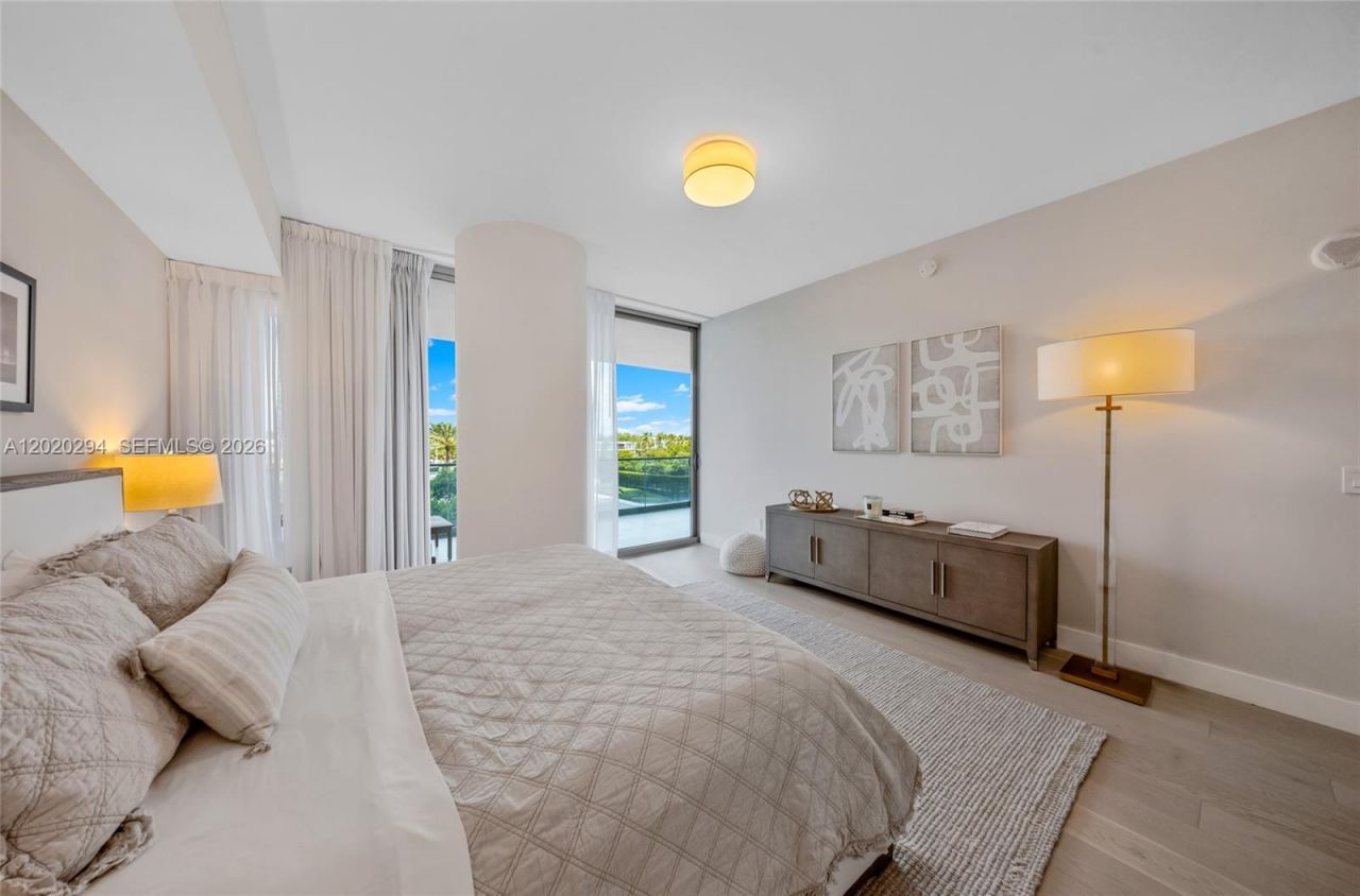 10201 Collins Ave, Unit 305, Bal Harbour, FL 33154 Photo