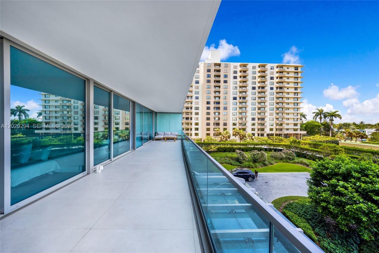10201 Collins Ave, Unit 305, Bal Harbour, FL 33154 Photo