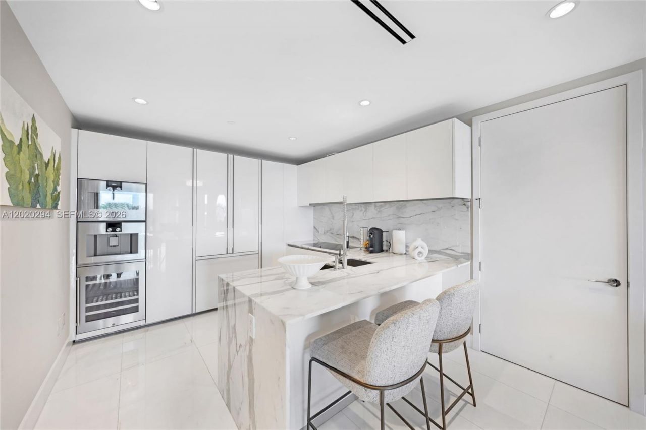 10201 Collins Ave, Unit 305, Bal Harbour, FL 33154 Photo