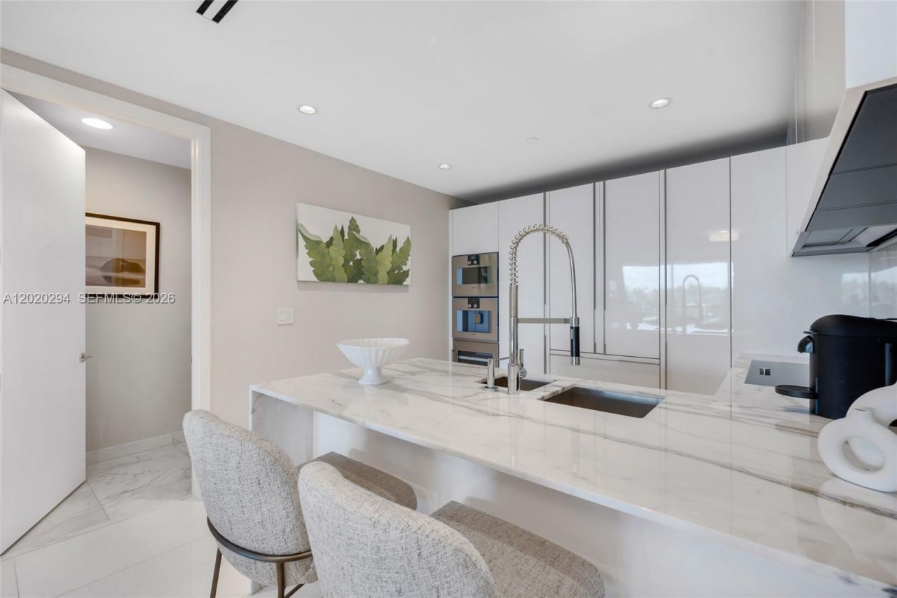 10201 Collins Ave, Unit 305, Bal Harbour, FL 33154 Photo