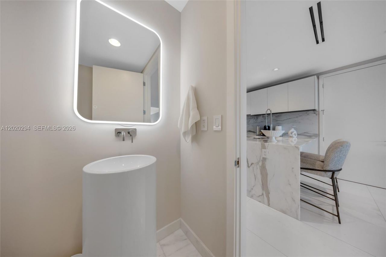 10201 Collins Ave, Unit 305, Bal Harbour, FL 33154 Photo