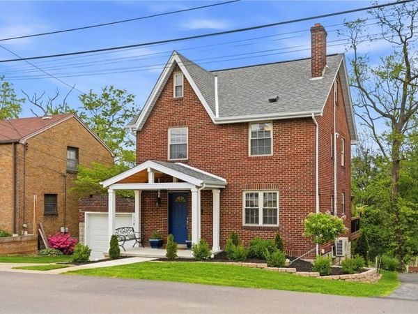 110 Orchard Sq , Pittsburgh, PA 15229