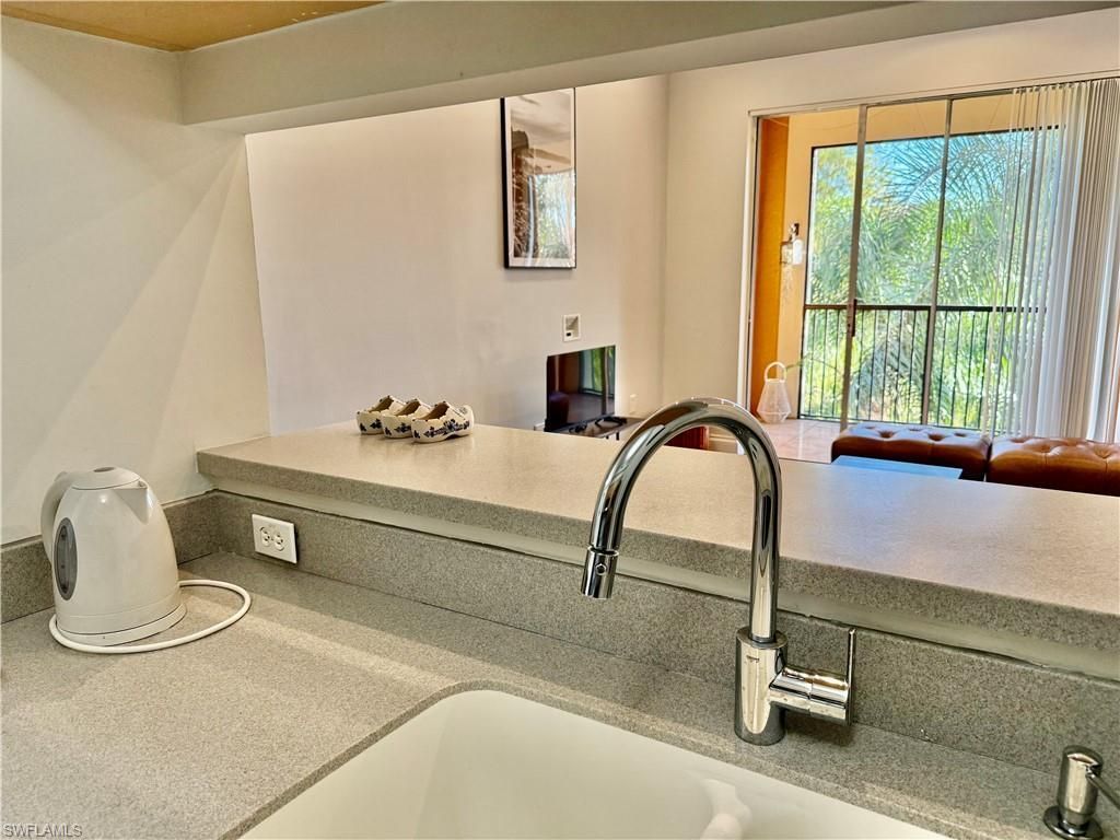 1180 Reserve Way, Unit 302, Naples, FL 34105 Photo