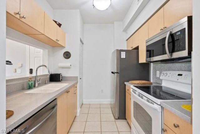 1180 Reserve Way, Unit 302, Naples, FL 34105 Photo
