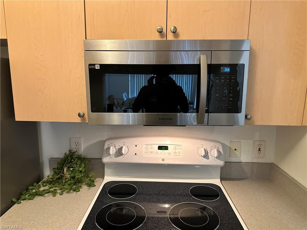 1180 Reserve Way, Unit 302, Naples, FL 34105 Photo