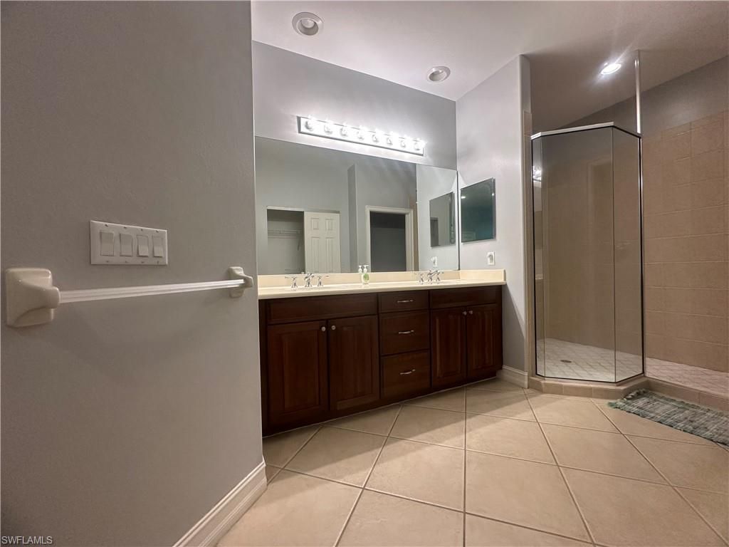 2004 Tarpon Bay Dr N, Unit 201, Naples, FL 34119 Photo