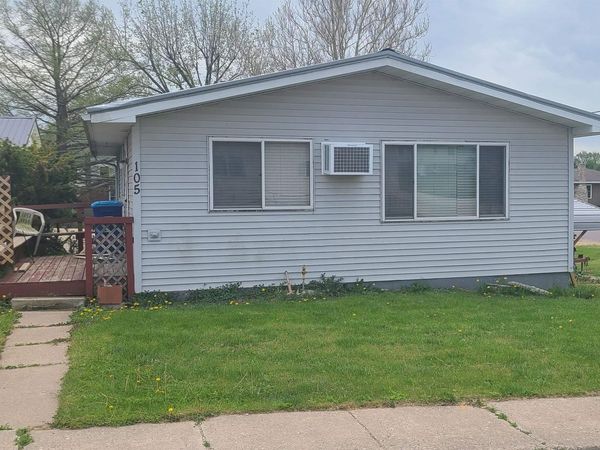 105 W Niagara Street, Garnavillo, IA 52049