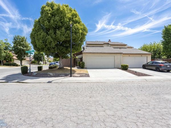 6500 Hidden Cove Court, Bakersfield, CA 93307