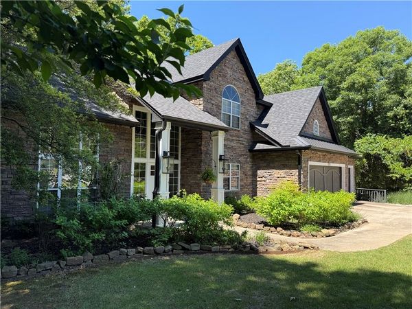 5723 E Estate View Road, Fayetteville, AR 72703