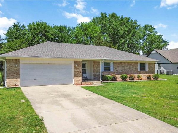 2006 Cardinal Drive , Springdale, AR 72764