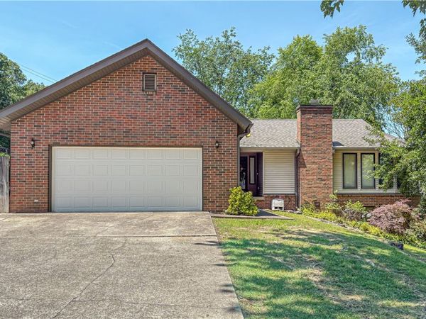 221 Approach Drive , Harrison, AR 72601